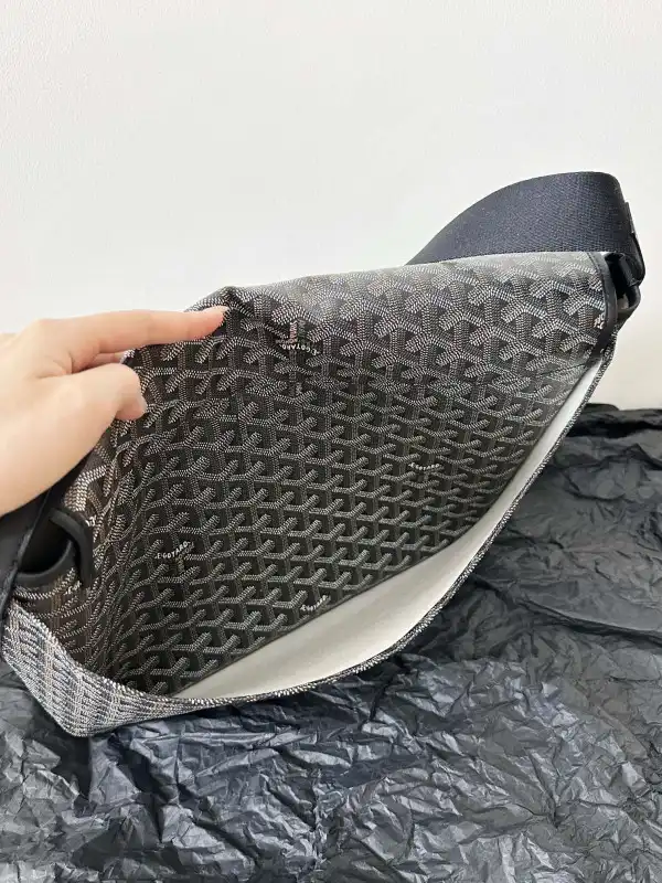 Yupoo bagsoffer GOYARD MESSENGER