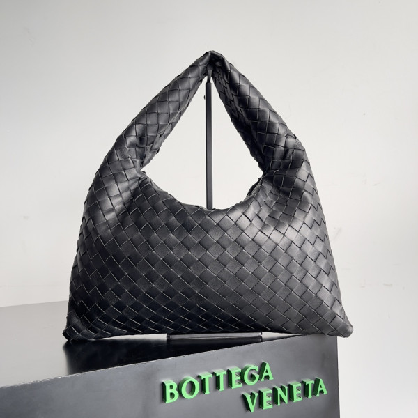 HOT SALE BOTTEGA VENETA medium Hop