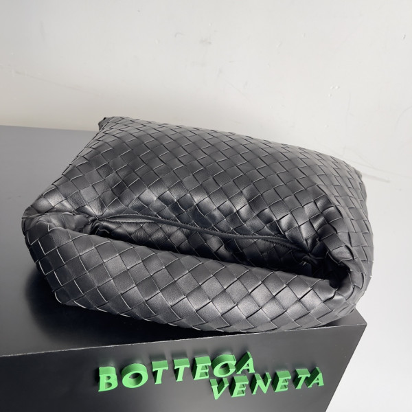 HOT SALE BOTTEGA VENETA medium Hop