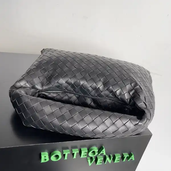 Bagsoffer BOTTEGA VENETA medium Hop