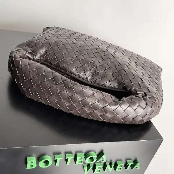 Bagsoffer BOTTEGA VENETA medium Hop