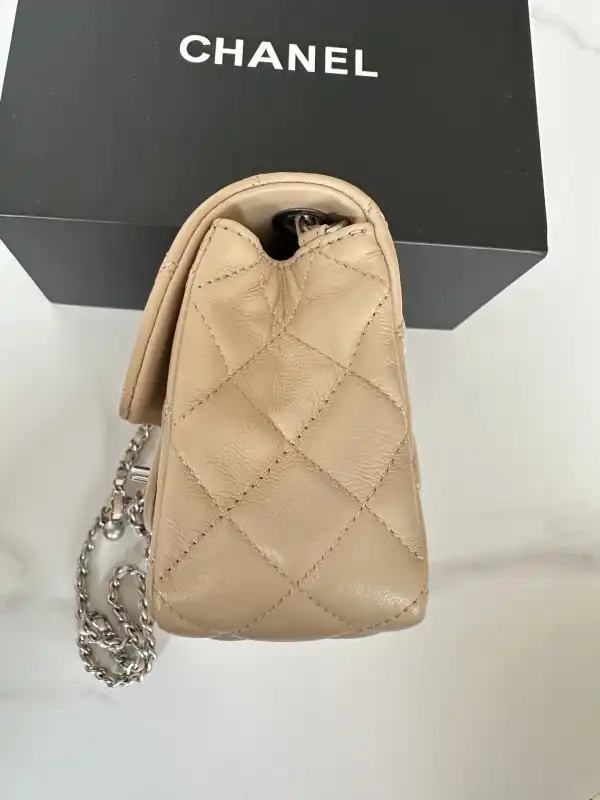 Firstbag Ru CHANEL FLAP BAG