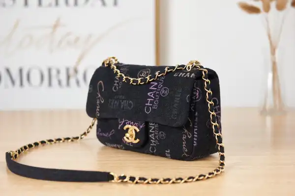 CHANEL 19 FLAP BAG