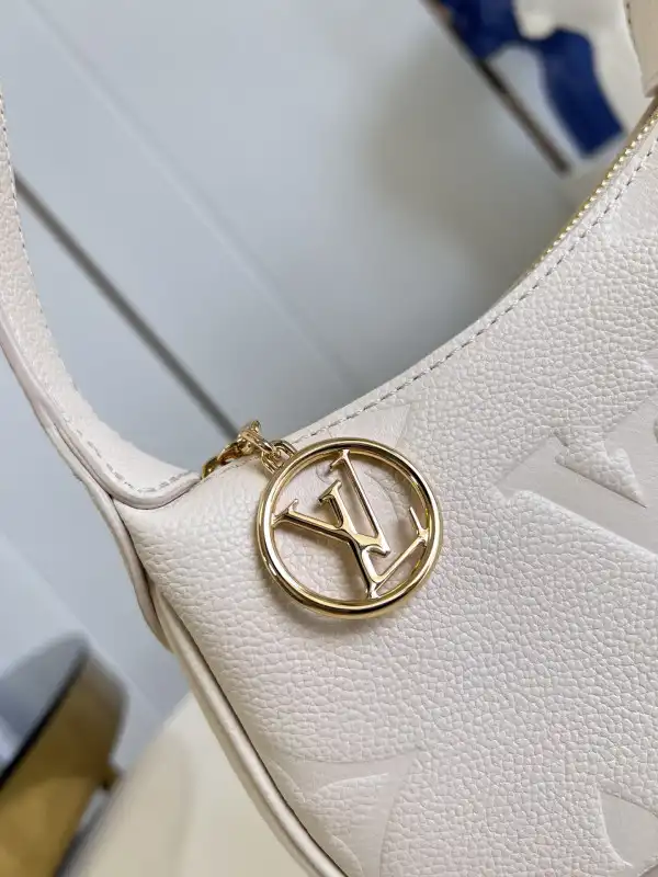 LOUIS VUITTON Mini Moon