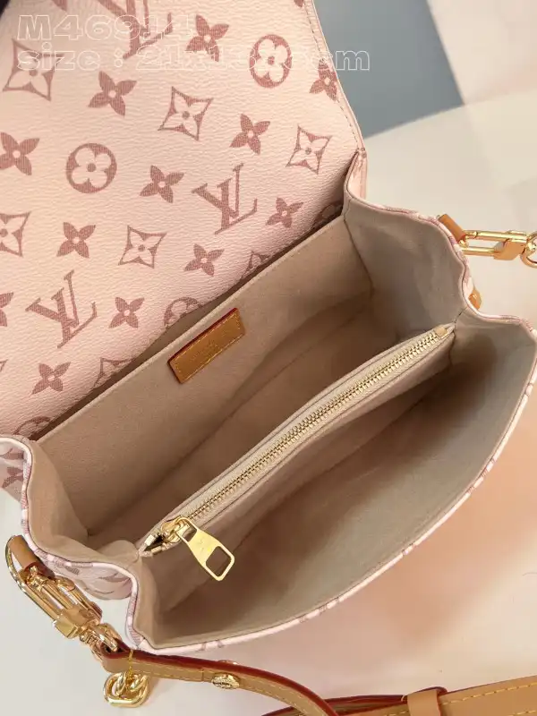 LOUIS VUITTON POCHETTE METIS EAST WEST