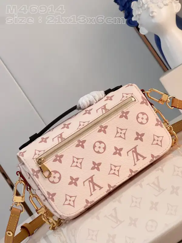 LOUIS VUITTON POCHETTE METIS EAST WEST