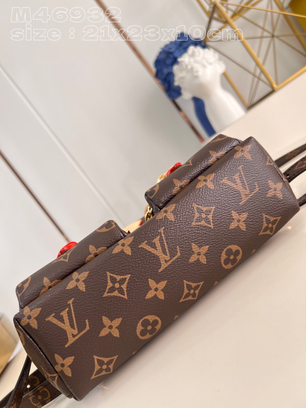 HOT SALE LOUIS VUITTON Excursion PM