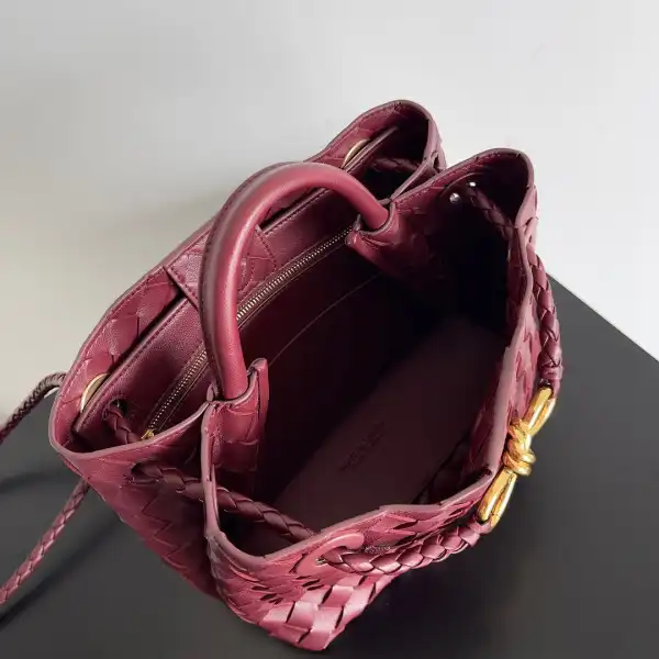 Bagsoffer yupoo BOTTEGA VENETA SMALL ANDIAMO-25*22*10.5cm