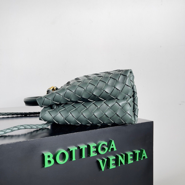 BOTTEGA VENETA SMALL ANDIAMO-25*22*10.5cm