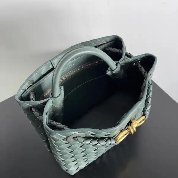 Yupoo bagsoffer BOTTEGA VENETA SMALL ANDIAMO-25*22*10.5cm