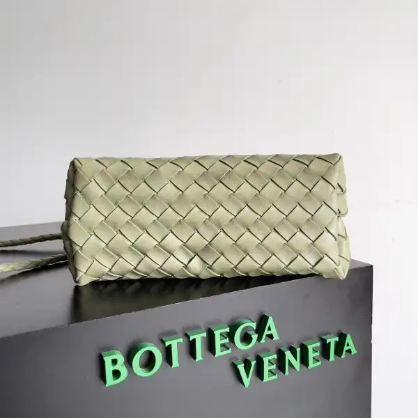 First bag ru BOTTEGA VENETA SMALL ANDIAMO-25*22*10.5cm