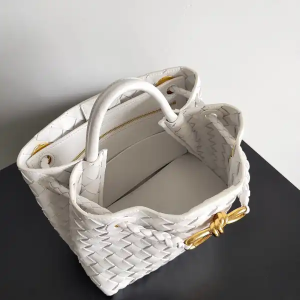 Yupoo bagsoffer BOTTEGA VENETA SMALL ANDIAMO-25*22*10.5cm