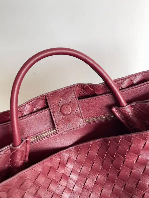 First bag ru BOTTEGA VENETA LARGE Andiamo