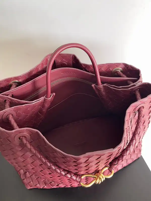 First bag ru BOTTEGA VENETA LARGE Andiamo