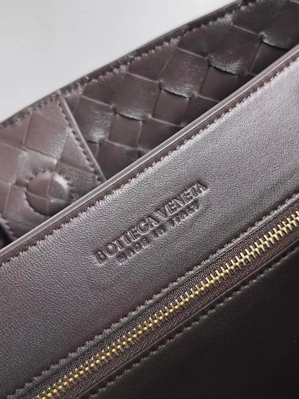 First bag ru BOTTEGA VENETA  ANDIAMO-25 32 45CM