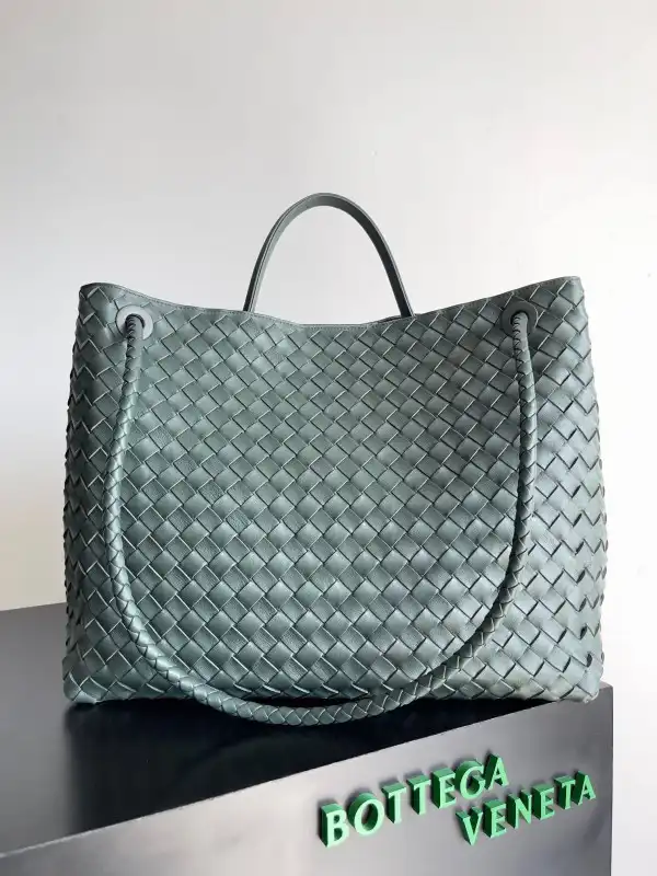 BOTTEGA VENETA LARGE Andiamo