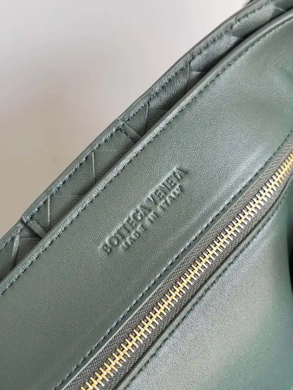 BOTTEGA VENETA LARGE Andiamo