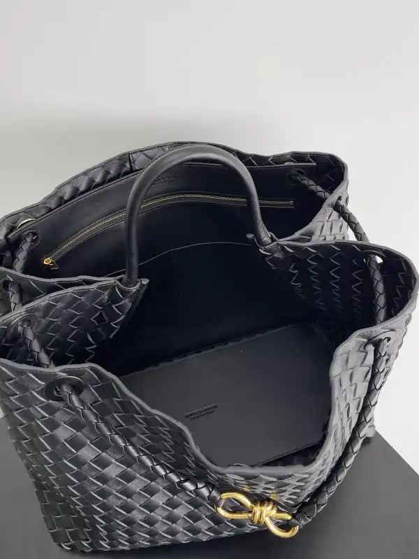 BOTTEGA VENETA LARGE Andiamo