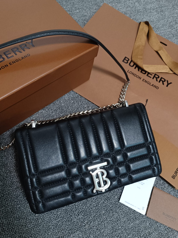 HOT SALE BURBERRY Small Lola Camera Bag