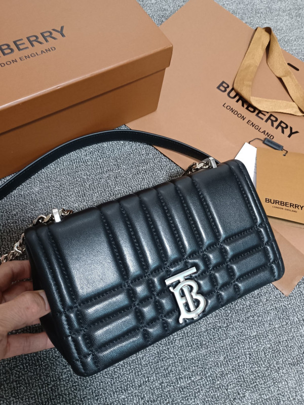 HOT SALE BURBERRY Small Lola Camera Bag