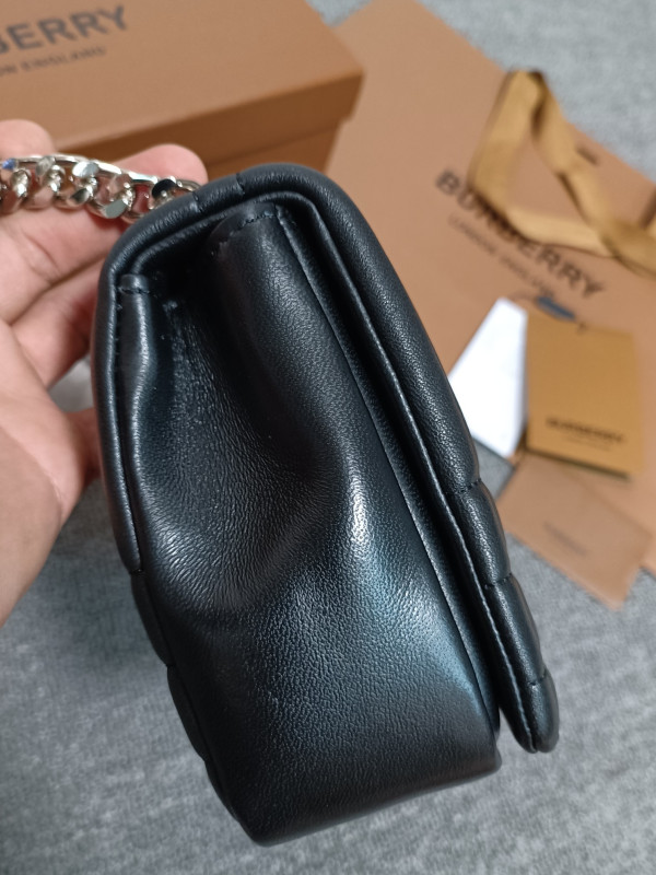 HOT SALE BURBERRY Small Lola Camera Bag