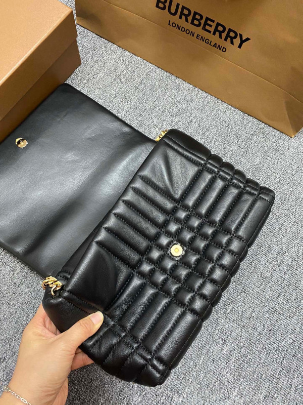 HOT SALE BURBERRY Small Lola Camera Bag