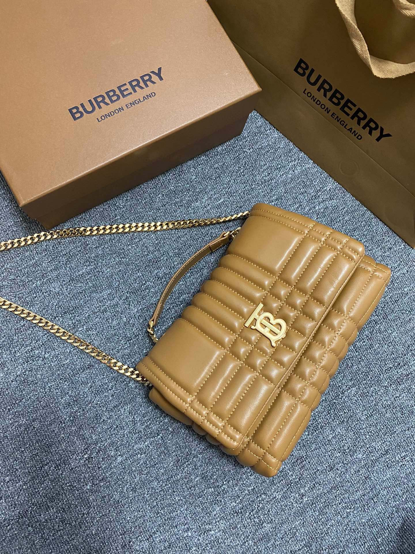 HOT SALE BURBERRY Small Lola Camera Bag