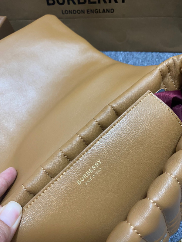 HOT SALE BURBERRY Small Lola Camera Bag