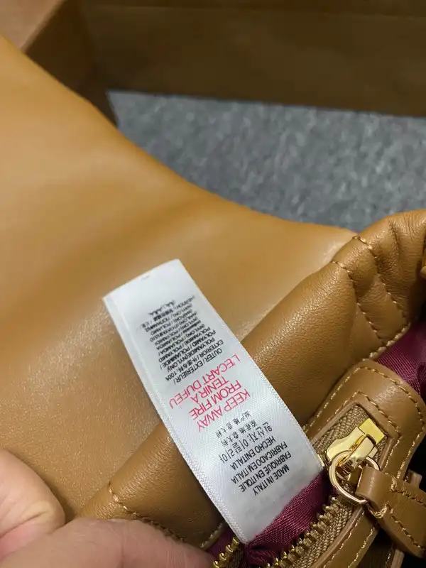 BURBERRY Small Lola Camera Bag