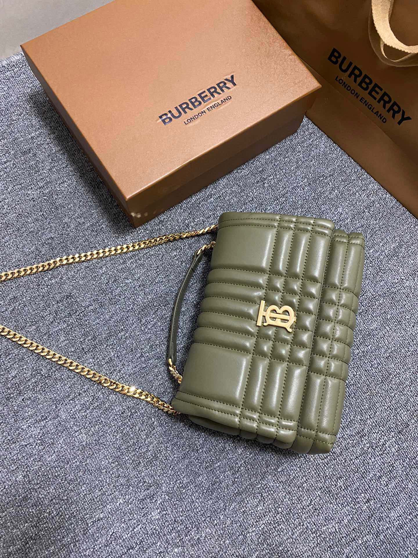 HOT SALE BURBERRY Small Lola Camera Bag