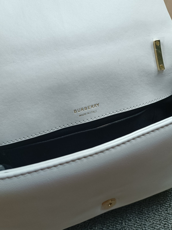 HOT SALE BURBERRY MINI Lola Camera Bag