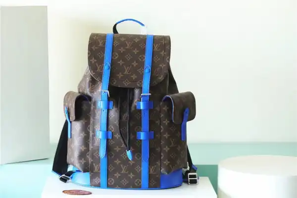 Frstbag ru LOUIS VUITTON CHRISTOPHER MM