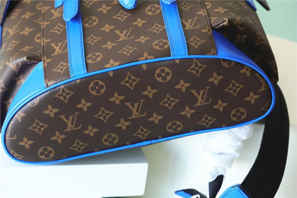 HOT SALE LOUIS VUITTON CHRISTOPHER MM