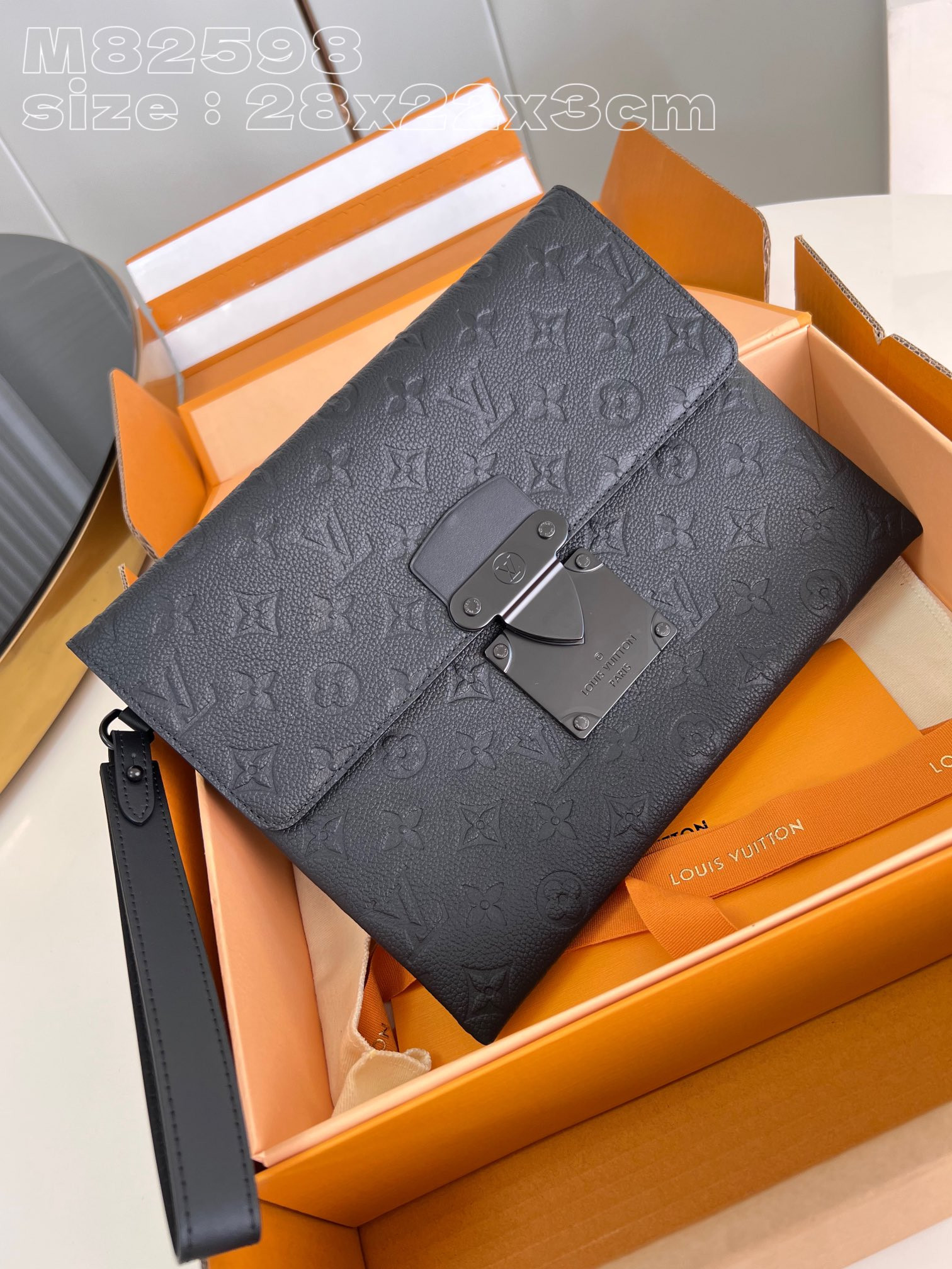 LOUIS VUITTON S-LOCK POCHETTE