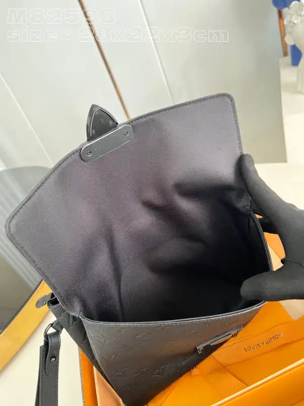 Cheap LOUIS VUITTON S-LOCK POCHETTE