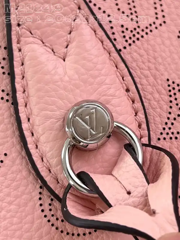 First bag ru LOUIS VUITTON BLOSSOM PM