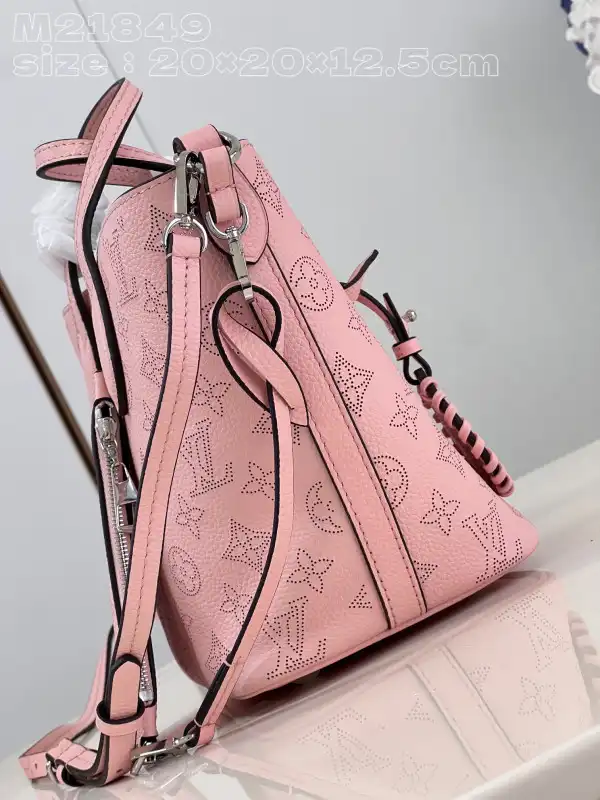 First Bag Ru LOUIS VUITTON BLOSSOM PM