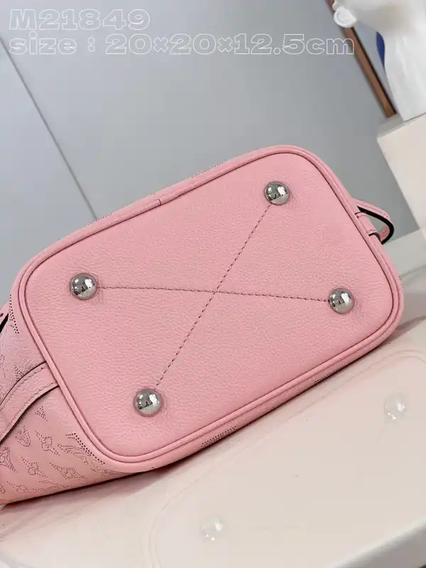 Affordable LOUIS VUITTON BLOSSOM PM