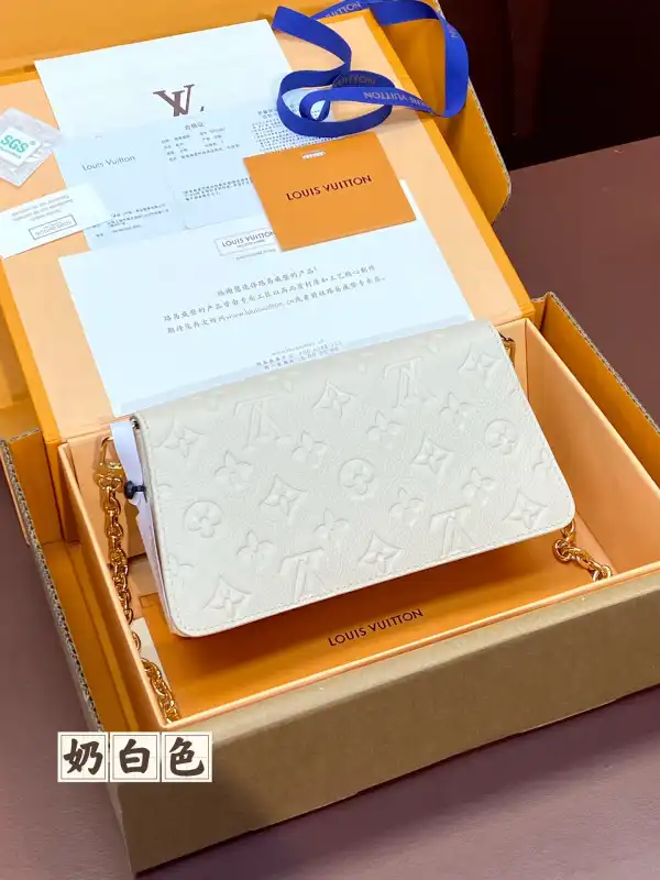 Rep LOUIS VUITTON Wallet On Chain Métis