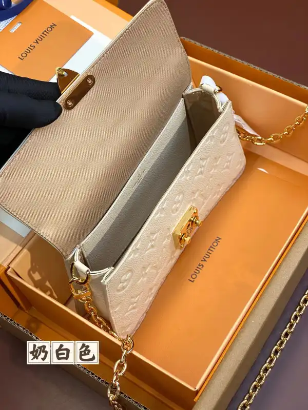 Rep LOUIS VUITTON Wallet On Chain Métis