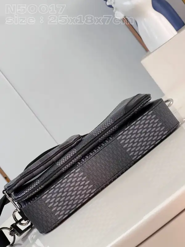 LOUIS VUITTON TRIO MESSENGER