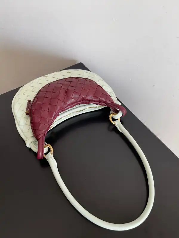 First bag ru BOTTEGA VENETA Small Gemelli