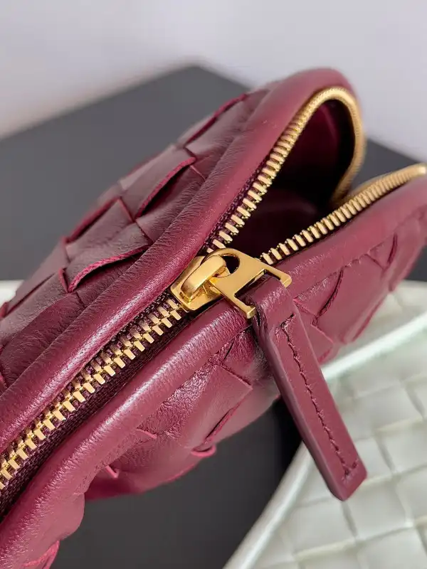 Yupoo bagsoffer BOTTEGA VENETA Small Gemelli