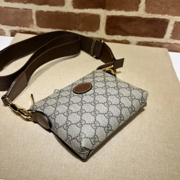 Gucci GG Messenger bag