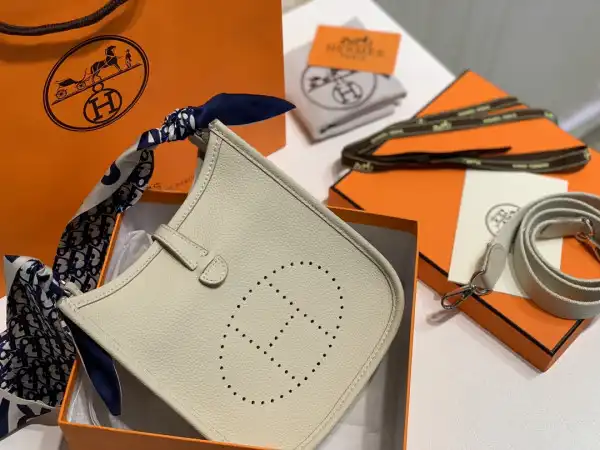 Hermes Mini Evelyne