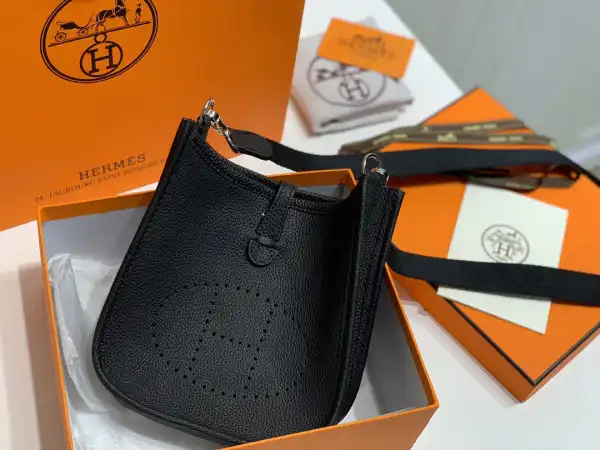 Bagsoffer Hermes Mini Evelyne