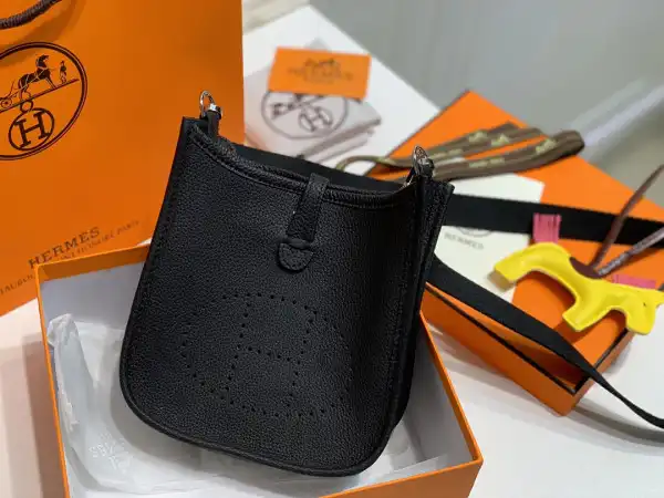 Bagsoffer Hermes Mini Evelyne