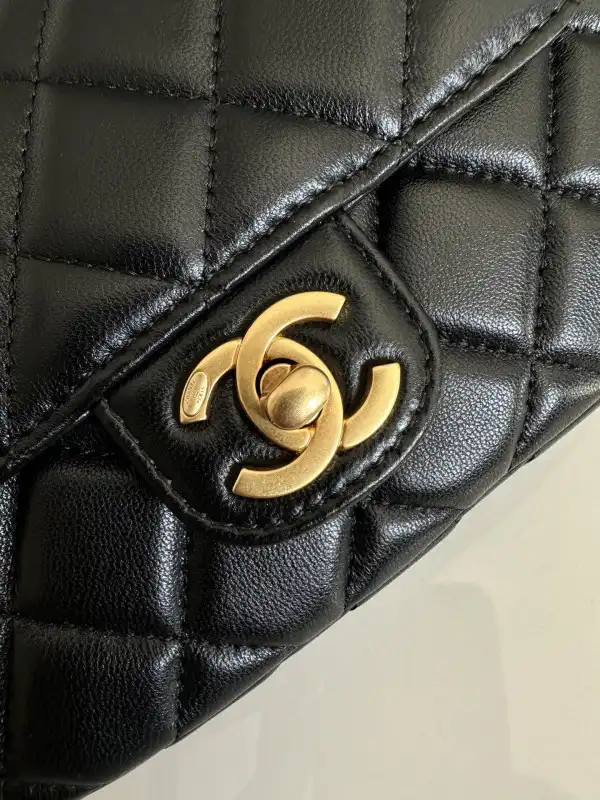 CHANEL SMALL FLAP BAG WITH TOP HANDLE