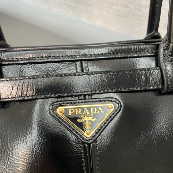 HOT SALE Prada Large leather handbag