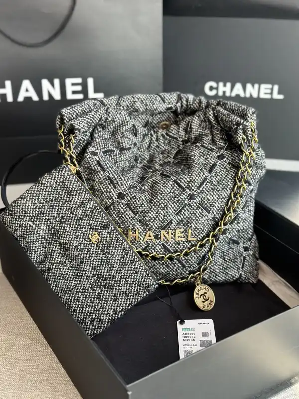 CHANEL 22 HANDBAG-38*42*8 cm